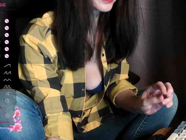 ScarletWitch666 webcam