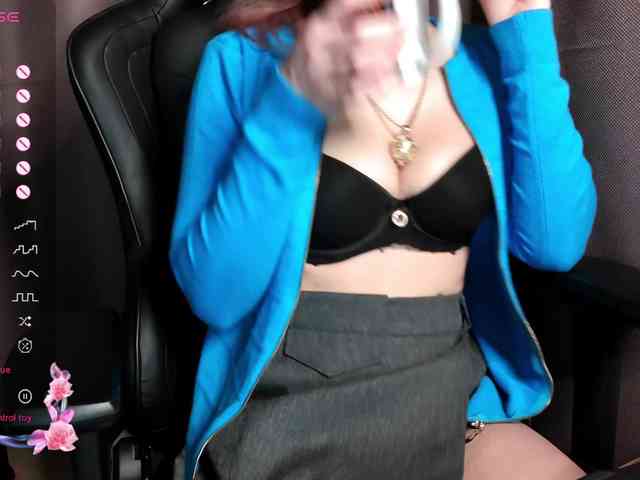 ScarletWitch666 webcam