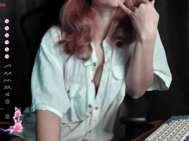 ScarletWitch666 webcam