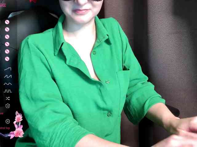 ScarletWitch666 webcam