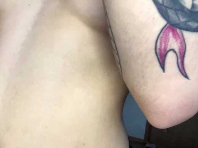 YaelHelverson's BongaCams show and profile