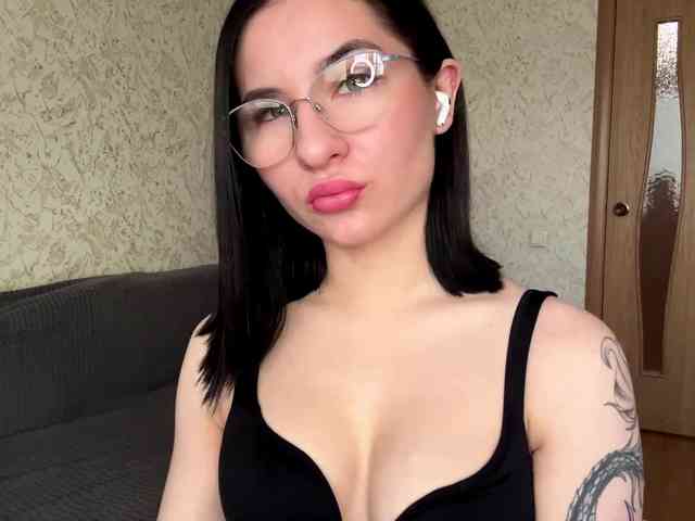 YaelHelverson YaelHelverson