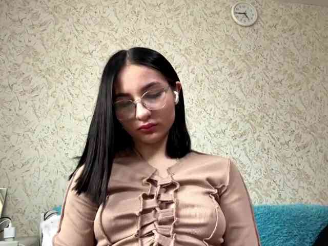 YaelHelverson YaelHelverson