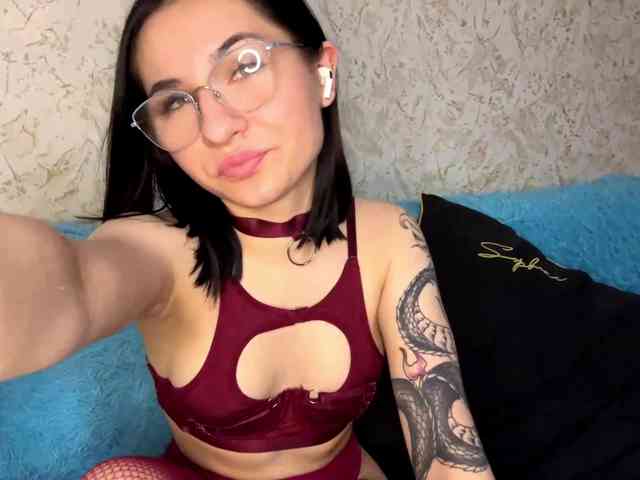 YaelHelverson YaelHelverson