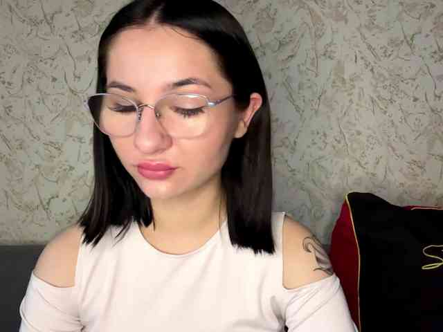 YaelHelverson YaelHelverson