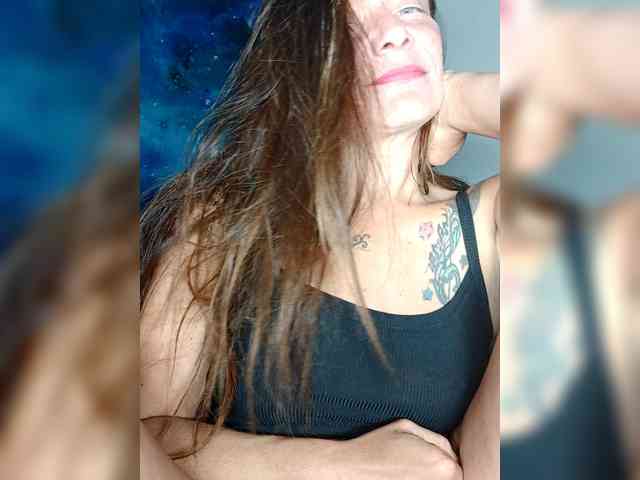 Headgames3686 webcam