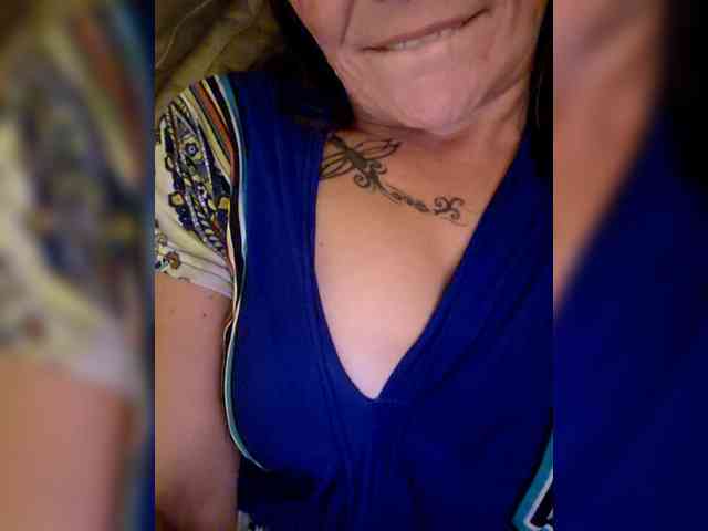 Headgames3686 webcam