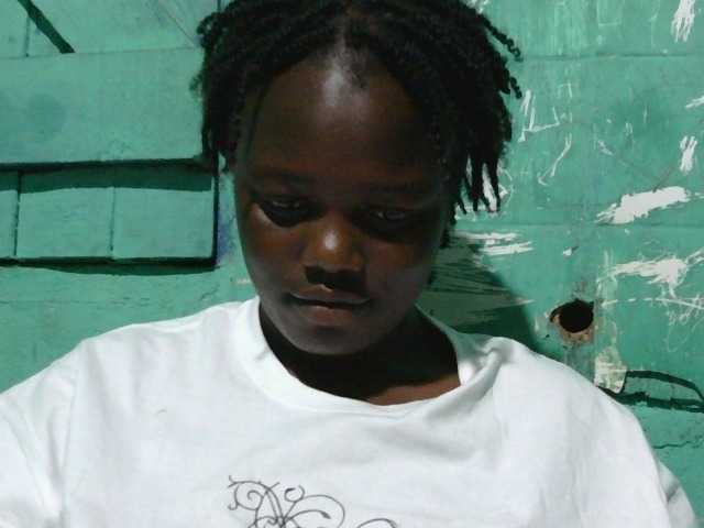 Juicybooty webcam bongacams model stream image