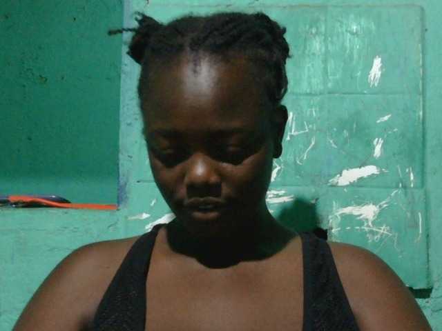 Juicybooty webcam bongacams model stream image