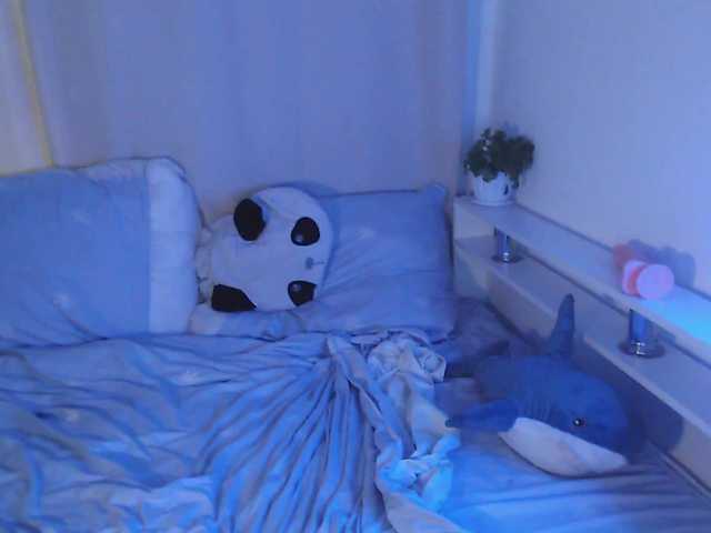 Chloe1love's BongaCams show and profile