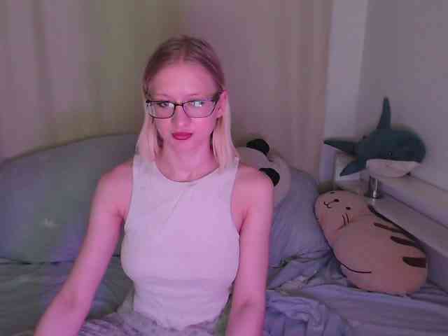 ChloeElegia webcam