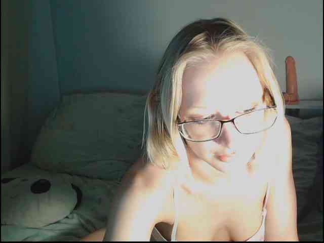 ChloeElegia webcam