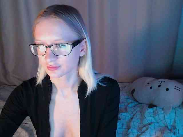 ChloeElegia webcam