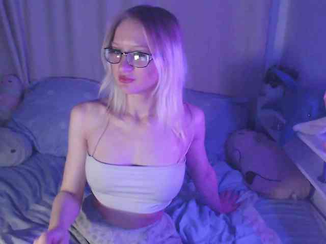 ChloeElegia webcam