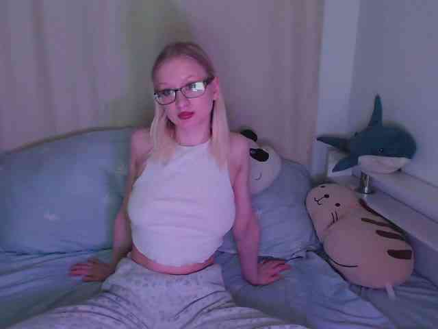 ChloeElegia webcam