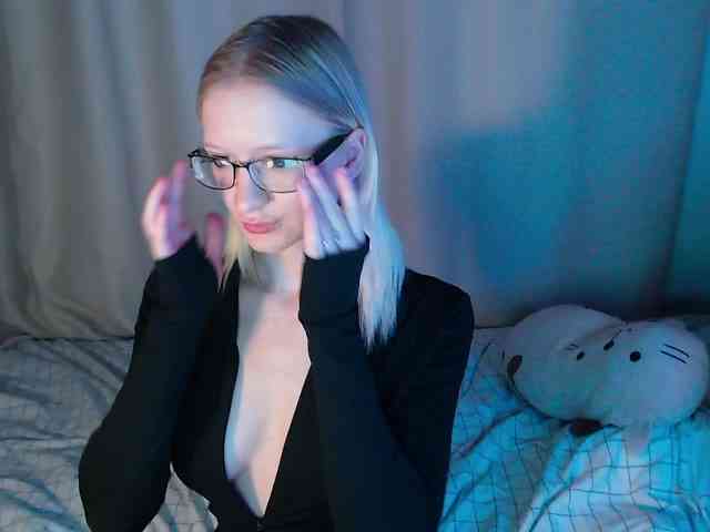 ChloeElegia webcam