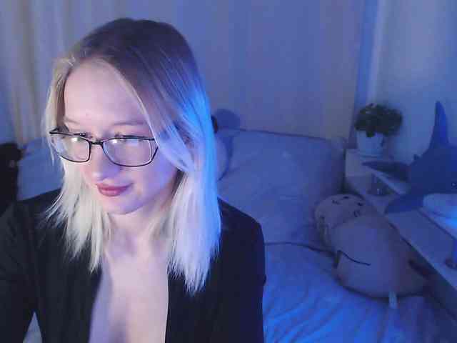 ChloeElegia webcam