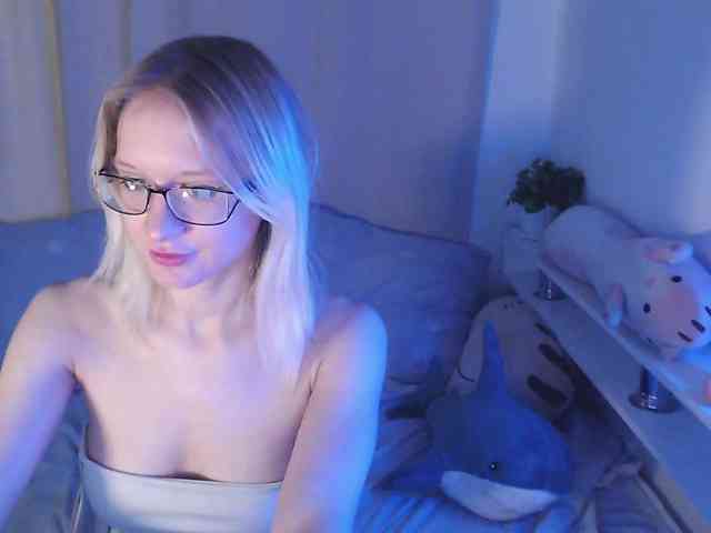 ChloeElegia webcam