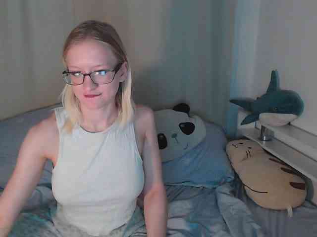 ChloeElegia webcam
