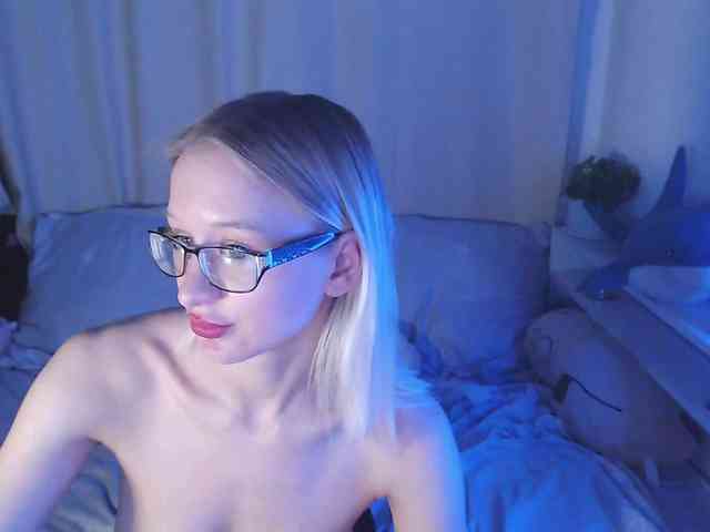 ChloeElegia webcam