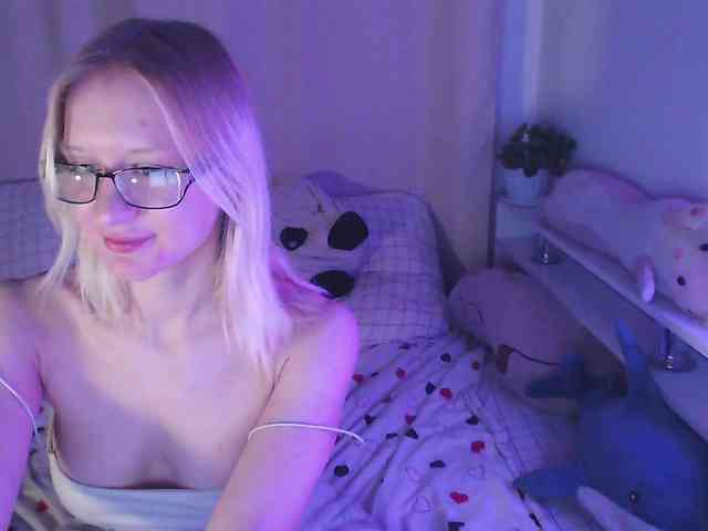 ChloeElegia webcam
