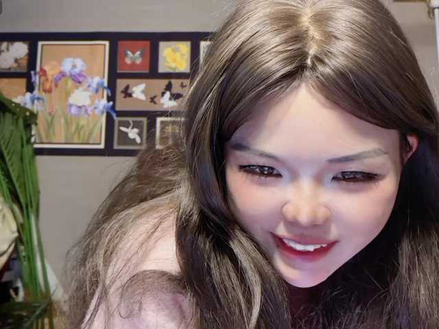 foxsusu's BongaCams show and profile