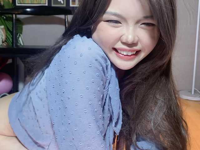 foxsusu's BongaCams show and profile