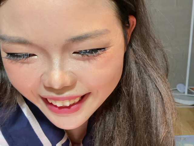 foxsusu's BongaCams show and profile