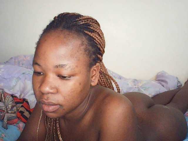 Sexbutt's BongaCams show and profile