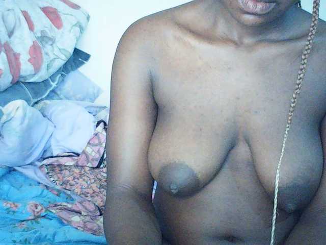 Sexbutt's BongaCams show and profile