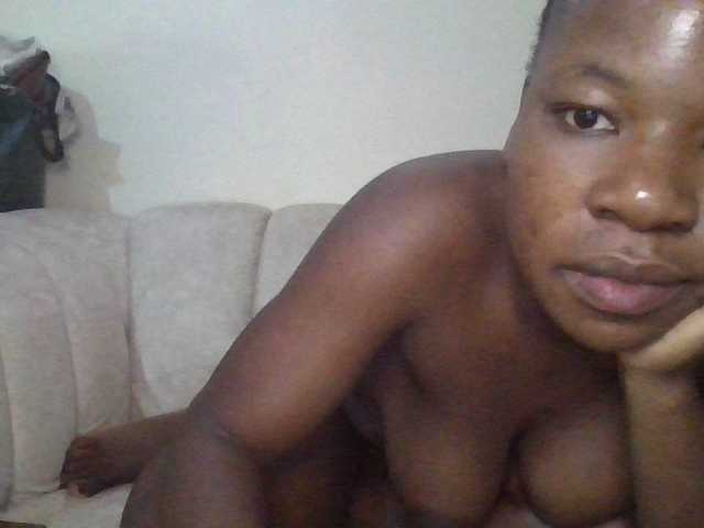 Sexbutt's BongaCams show and profile