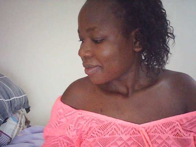 Sexbutt's BongaCams show and profile