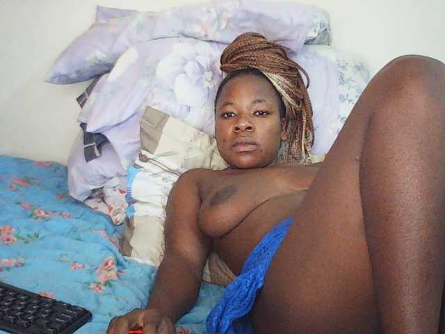 Sexbutt's BongaCams show and profile