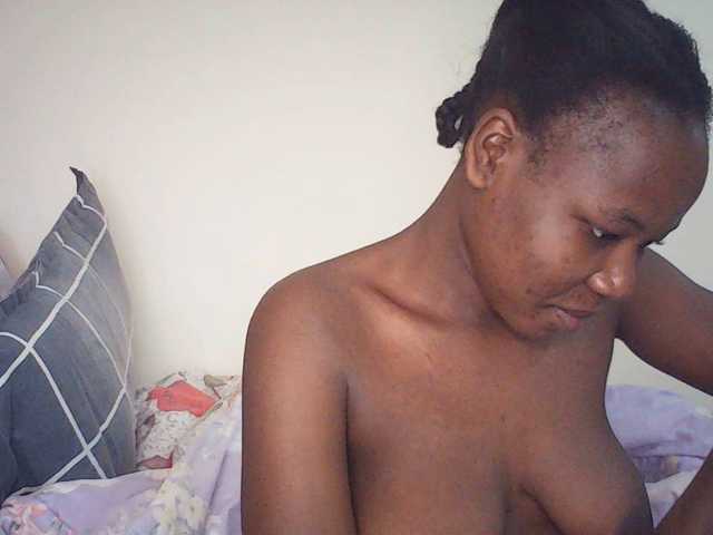 Sexbutt's BongaCams show and profile