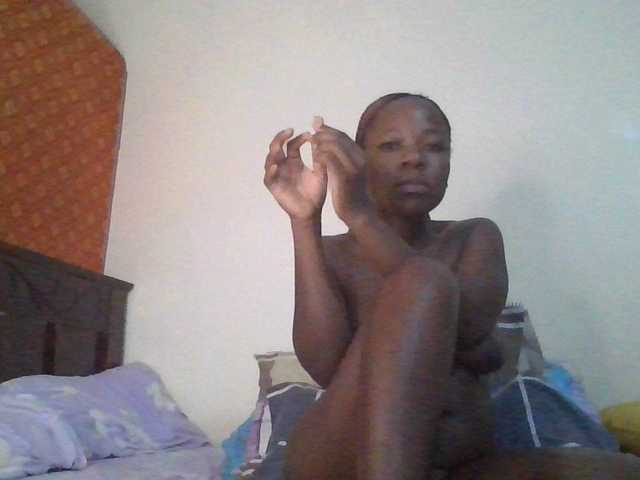 Sexbutt's BongaCams show and profile