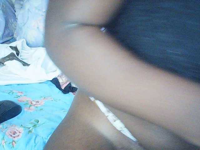 Sexbutt's BongaCams show and profile