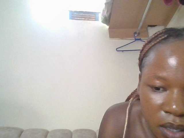 Sexbutt's BongaCams show and profile