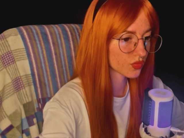 -LisaMeow-'s BongaCams show and profile