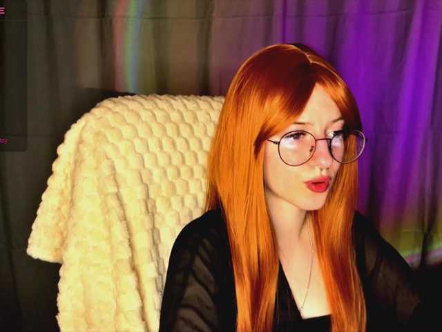 -LisaMeow-'s BongaCams show and profile