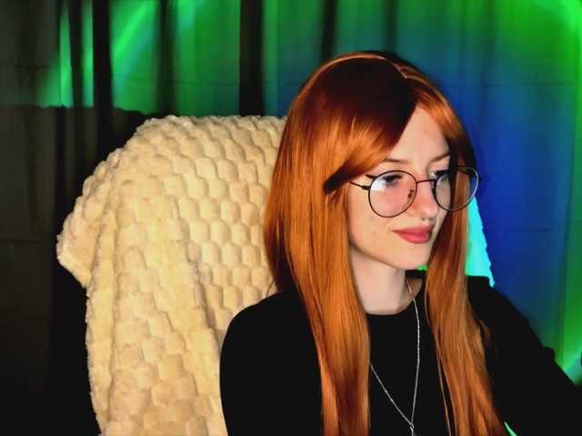 -LisaMeow-'s BongaCams show and profile