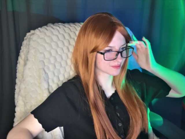 -LisaMeow-'s BongaCams show and profile