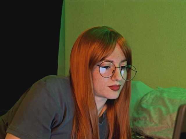 -LisaMeow-'s BongaCams show and profile