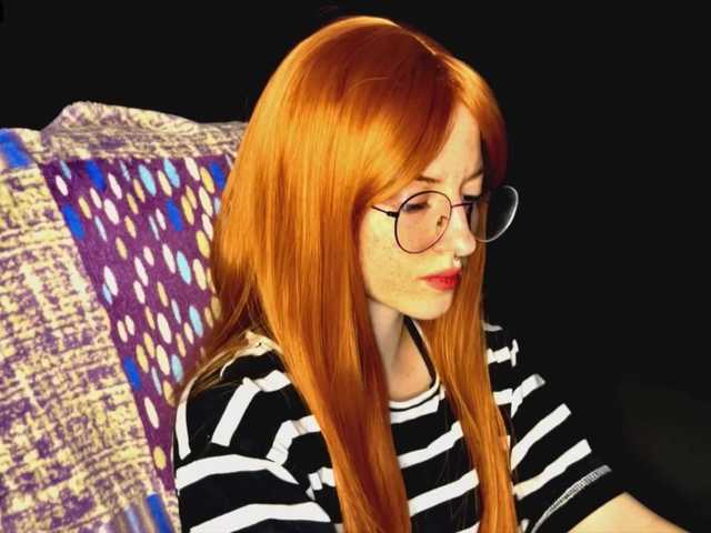 -LisaMeow-'s BongaCams show and profile