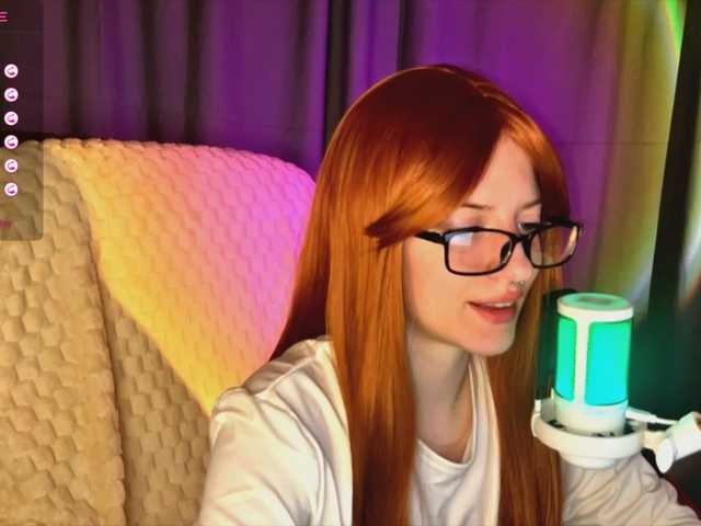 -LisaMeow-'s BongaCams show and profile