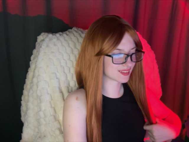 -LisaMeow-'s BongaCams show and profile