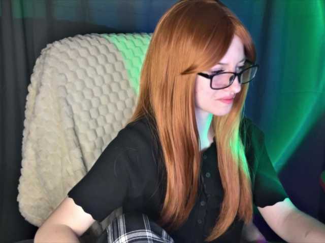 -LisaMeow-'s BongaCams show and profile