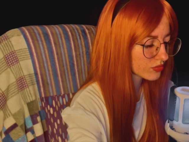 -LisaMeow- live cam