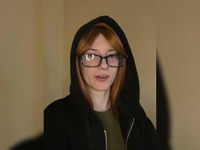 -LisaMeow-'s BongaCams show and profile