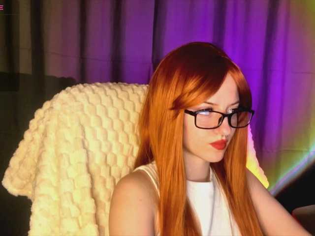 -LisaMeow-'s BongaCams show and profile