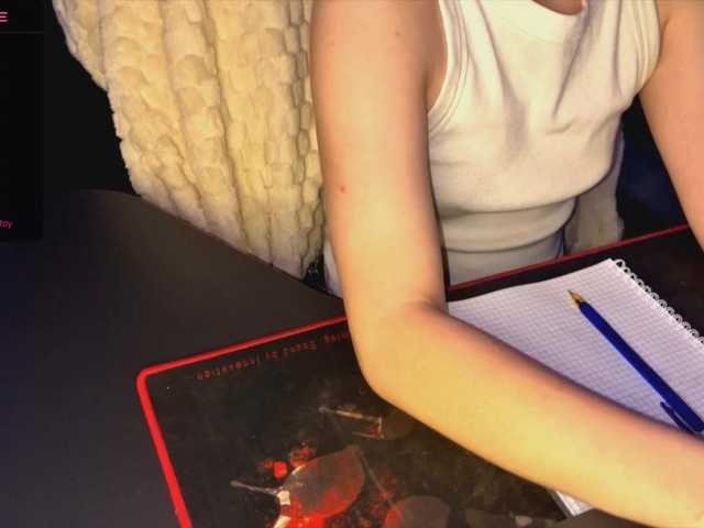 -LisaMeow-'s BongaCams show and profile